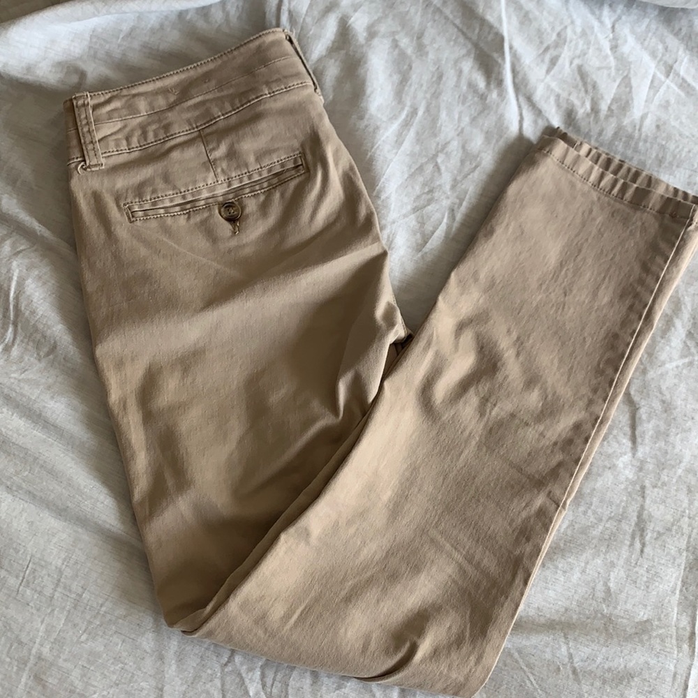 American eagle stretch khaki skinny pants.